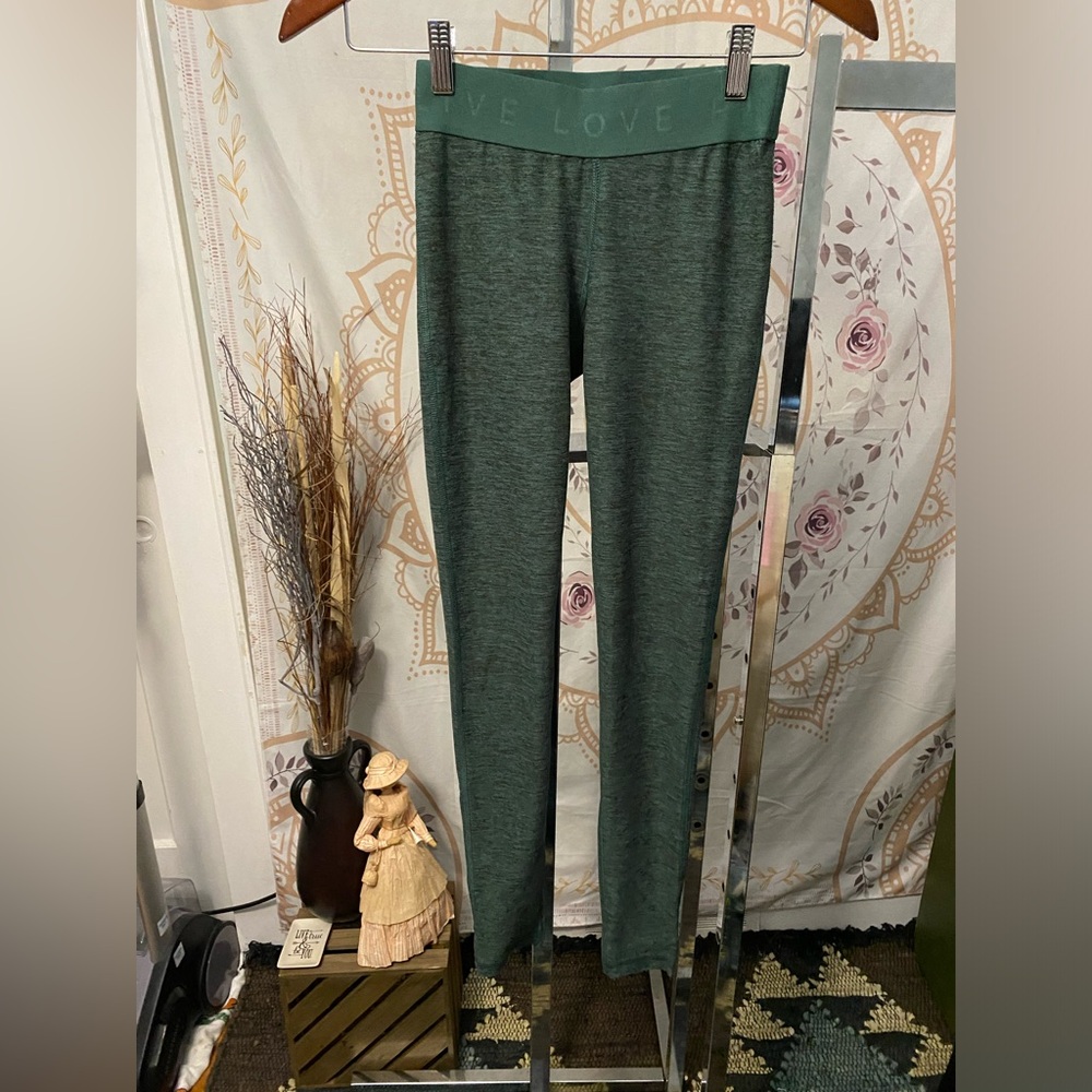 LLD LIVE LOVE legging size small hunter green